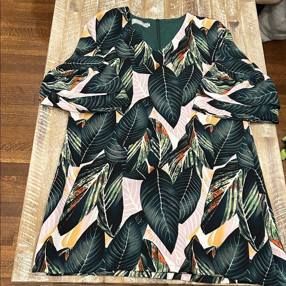 Leaf Print V-Neck Dress